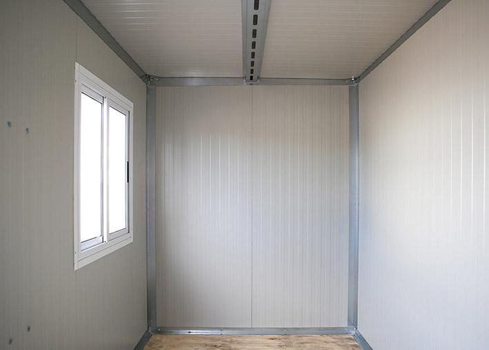 interno box materiale fitosanitario